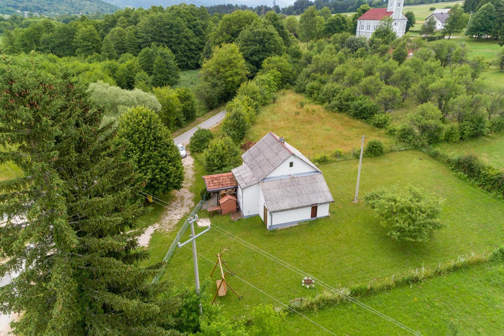 Holiday Home Veki*** Кореница Экстерьер фото